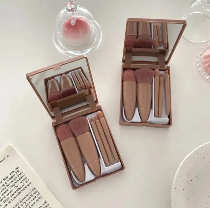 5-in-1 Portable Travel Makeup Brush Set with Mirror – Compact Mini Cosmetic Brushes Kit – Soft Bristles, Ideal for Purse, Bag & Travel Use